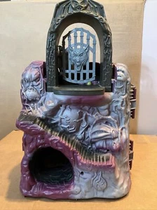 MOTU Snake Mountain As-Is Not Complete Vintage - Picture 1 of 16