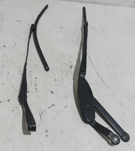 MERCEDES C CLASS S205 ESTATE 2015- WINDSCREEN WIPER ARMS A2058203601 - Picture 1 of 10