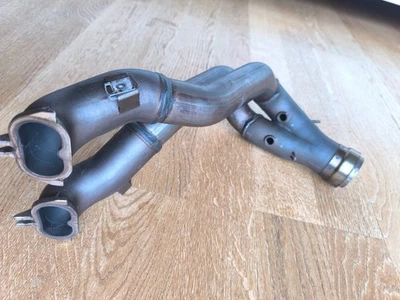 Escape delantero calle Ducati Panigale V4 Foto 1 de 4