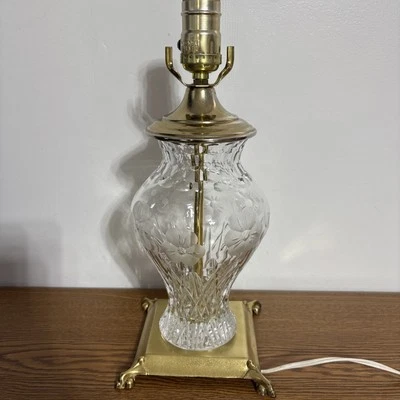 Crystal Cut Flowers Beautiful Vintage Urn Glass Lamp Brass Base Waterford? - Image 1 of 4