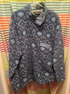 PATAGONIA Synchilla Waben Stein blau weiß aztekisch Druckknopfflies Pullover groß - Bild 1 von 4