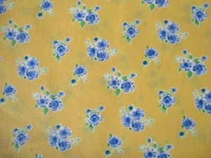 3-1/2 YDS BLUE FLORAL ON YELLOW 100% COTTON RAMBLING ROSE OOP 2009 - Picture 1 of 4
