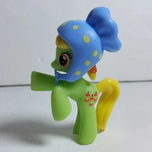 2010 My Little Pony FiM Sweet Apple Acres 2" Apple Munchies Figure Complete - Picture 1 of 3