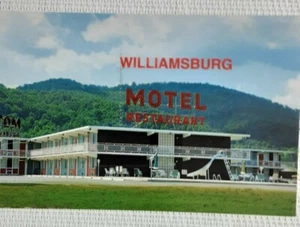 Vintage Postcard Williamsburg,  Kentucky Motel No Longer There - Picture 1 of 3