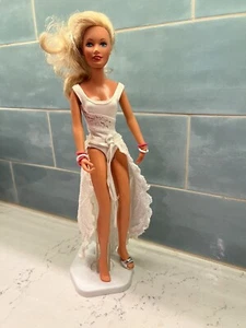 1979 Kenner Darci Cover Girl Doll & Box Stand Swimsuit & Evening Cover Up. - Picture 1 of 18