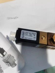 Electroválvula BURKERT 0340 D 8.0 NBR G1/4 00219033 230V envío vía fedex/dhl/ups - Imagen 1 de 4