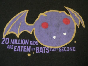 CAMISETA DE COLECCIÓN PENNY ARCADE PAX XL AÑOS 2000 RARA 20 MILLONES DE NIÑOS COMIDOS POR MURCIÉLAGOS - Imagen 1 de 5