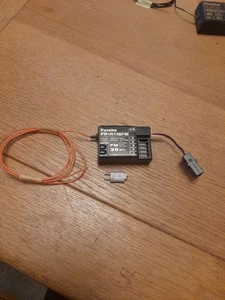 FUTABA FP-R116FB 35MHZ 5 CHANNEL RECIEVER - Picture 1 of 7