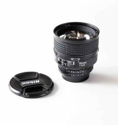 Nikon 85mm Nikkor AF f/1.4 D 85mm Lens - Image 1 of 2