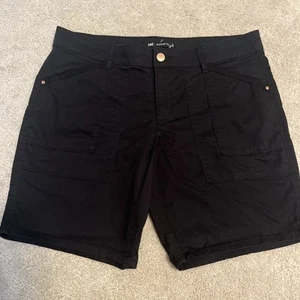 LEE Size 14P Women’s Black Shorts Size 14 Riveted by Lee Petite  - Picture 1 of 3