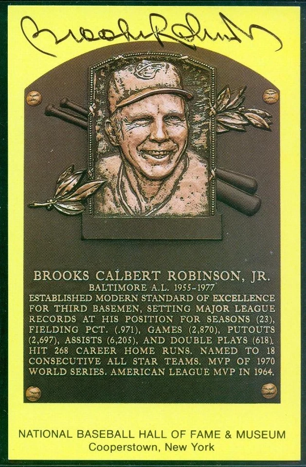 096, Original Autograph of Brooks Robinson (1), HOF Plaque Postcard, Orioles - Image 1 of 3