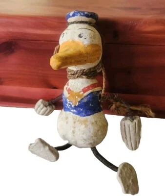 De colección Walt Disney Composición PATO DONALD Pintado Colgante JUGUETE DE PRIMAVERA Foto 1 de 4