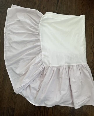 Falda de cama doble rosa suave Simply Shabby Chic esquinas divididas ~ Usada en Excelente Condición Foto 1 de 4