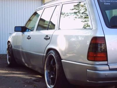 Für Mercedes S124 E-Klasse Kombi T-Modell KAW Federn Tieferlegungsfedern 60/40 - Bild 1 von 3