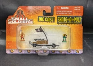 VINTAGE SMALL SOLDIERS DIECAST SKATE-A-PULT 1998 OPENED MINT AND COMPLETE PHOTOS - Picture 1 of 4