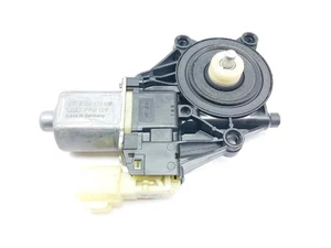 8A6114553B MOTORE FINESTRINO ANTERIORE DESTRO / 0130822619 / 269503 PER FORD FIESTA - Foto 1 di 10