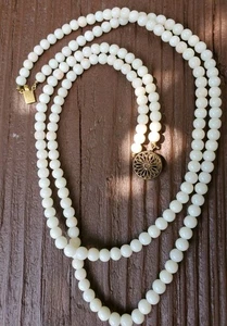 Vintage White Angel Skin Coral Beads - Picture 1 of 9