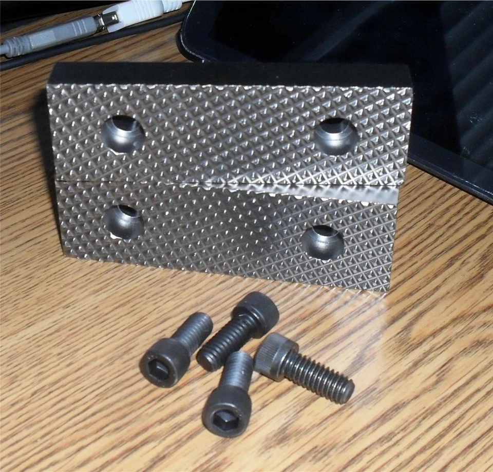 Wilton Vise Jaws 2904980 400S 4"W X 1 1/4"H X 5/8"T USA Made