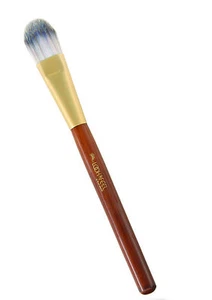 Set of two Look & Feel brushes: Foundation and Concealer/camouflage - Picture 1 of 3