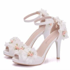Scarpe eleganti principessa fata fiori bianchi cinturino alla caviglia décolleté tacchi alti sposa RTZX - Foto 1 di 10
