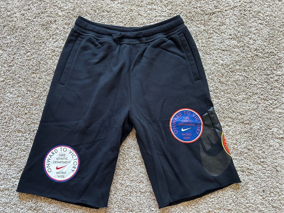 New Nike Sportswear Boys Fleece Shorts M (10-12yrs) - Image 1 of 3