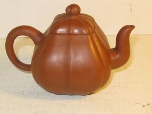 Chinese handmade Yixing Zisha teapot