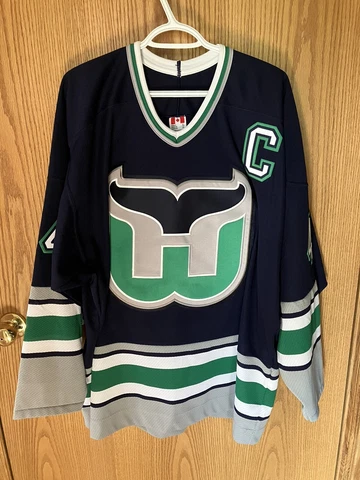 Hartford Whalers CCM NHL Jersey Size XL Cover