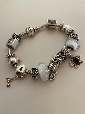 Bracciale Pandora Originale con Charms - Immagine 1 di 4