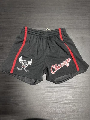 Size X-Small Mitchell & Ness NBA Chicago Bulls 68-69 Stitched Basketball Shorts - Image 1 of 4