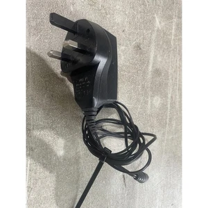 Nokia AC-2X Mains Charger Black Portable 5.3V UK 3-Pin Plug for Mobile Phones - Picture 1 of 5