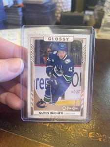 QUINN HUGHES 2023-24 UPPER DECK SERIES 1- O-PEE-CHEE GLOSSY GOLD #R-20 CANUCKS