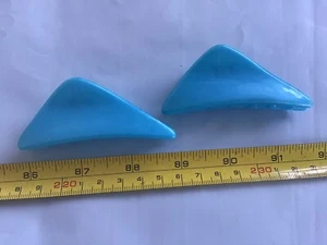 ANTIGUO RETRO Típico Años 70 DE COLECCIÓN PAR NHS AZUL TOBOGANES GARRA AGARRES ABRAZADERAS Nuevo - Imagen 1 de 5