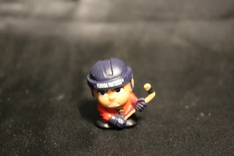 Collectible NHL TEENYMATES Series 3 Figure - FLORIDA PANTHERS - NEW! Loose Cover