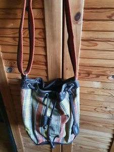 Damen Beutelhandtasche Esprit - Bild 1 von 4