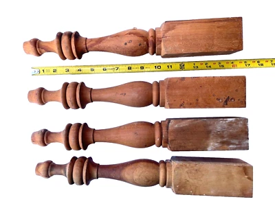 Лот из 4 винтажных ножек из красного дерева для стульев или шкафов - Изображение 1 из 4