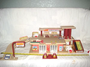 Matchbox Sounds of Service Station with Pumps, Ramp, Lifts, etc., Sounds Works - Picture 1 of 12