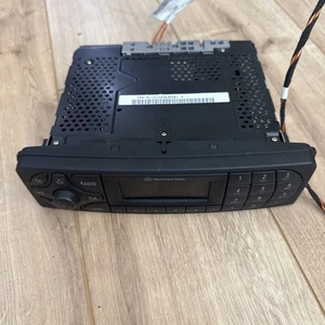 01-04 Mercedes W209 C230 C320 CLK320 FM/AM Audio Radio Player 2038201086 OEM - Picture 1 of 6