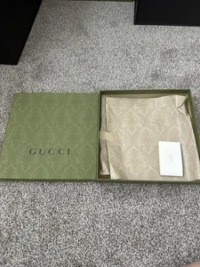 gucci leerkarton, Größe siehe Bilder, guter Zustand. Schauen Sie nach weiteren Artikeln. - Bild 1 von 5