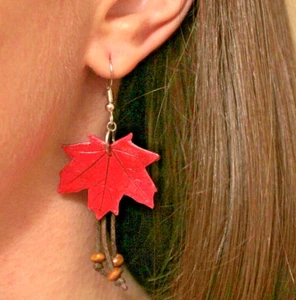 Pendientes de hojas de arce Joyas de otoño rojo hechas a mano para mujeres Regalo de moda inusual - Imagen 1 de 7