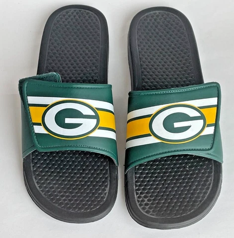 Green Bay Packers Mens XL Sandals  &  New Socks Size 10-13 Cover