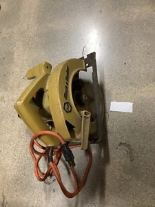 VTG Black & Decker 7308 71/4" Type 2 Wood Cutting Circular Saw Corded 5300 RPM - Picture 1 of 4