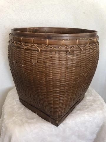 Vintage HUGE Rattan BOHO Wicker Basket Planter Natural Brown 19” tall Cover
