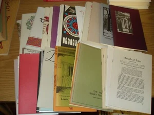 Iowa Wesleyan lot of 40 booklets Design/Lectures/literature/poetry + 1962-2011 - Foto 1 di 7