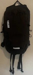 Camelbak M.U.L.E. Pro 14 100oz Hydration Pack Men's Black EUC - Picture 1 of 9