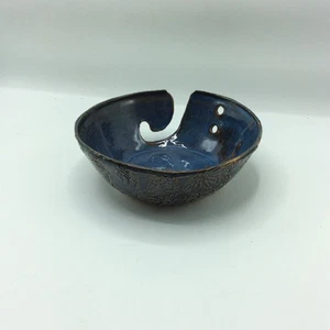 Handmade Studio Pottery Ceramic Yarn Bowl Blue Floral Pottery 7 Inch - Picture 1 of 16