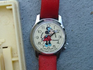 Vintage Walt Disney Bradley Minnie Mouse ANIMATED Watch w Case Nodder Head Moves - Picture 1 of 16