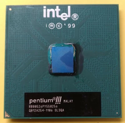 CPU Intel Pentium III SL3QA 550 MHz 100 MHz - Immagine 1 di 2