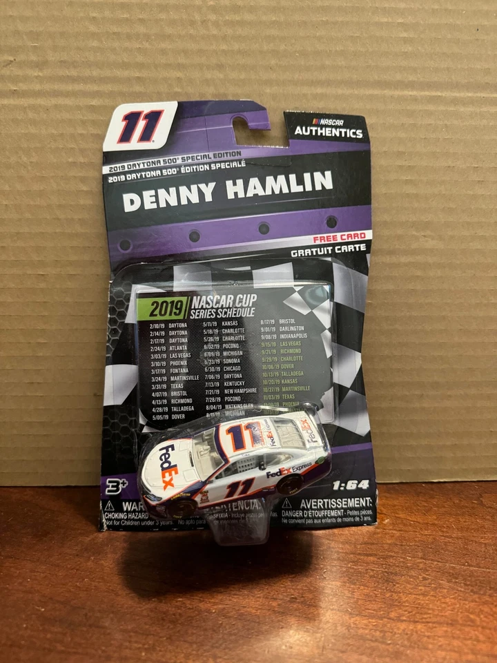 NASCAR 2019 Authentics Daytona 500 Denny Hamlin Special Edition Card