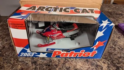 2003 Arctic Cat Firecat F5 F6 F7 Patriot 1:18 Scale Diecast Model Snowmobile New - Image 1 of 4