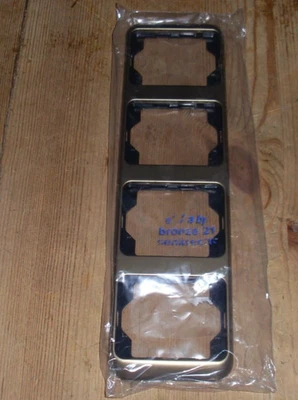 BUSCH JAEGER Alpha Nea 1734-21  4-fach Rahmen senkrecht bronze - Bild 1 von 3